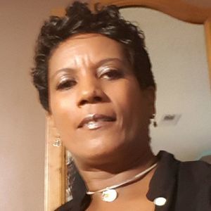 Meet your Posher, Debra